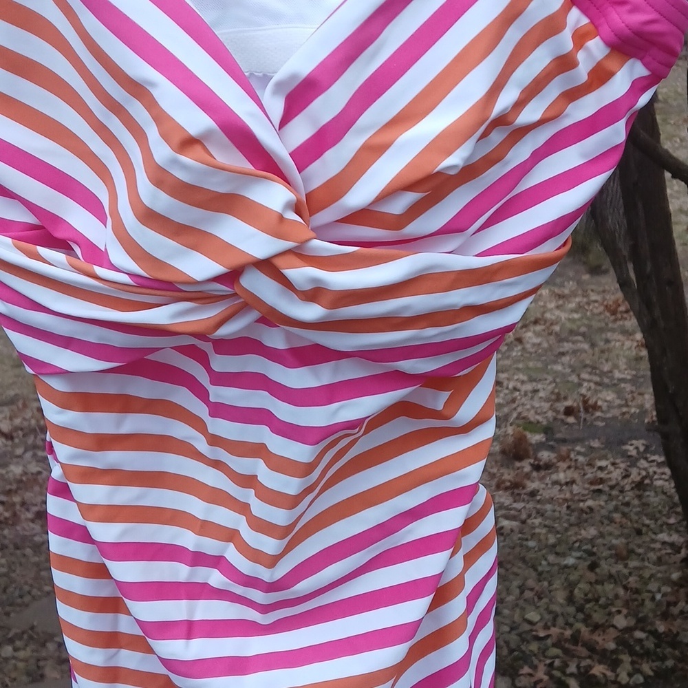 New with Tags - Lands' End Women's Underwire Sweetheart Tankini Swim Top Sz 10 - Picture 3 of 8